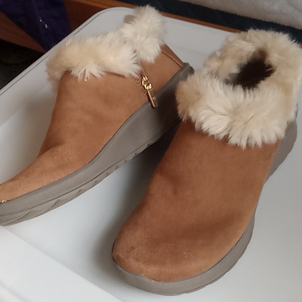 BZees Golden Go Faux Fur Booties Toffee 7.5